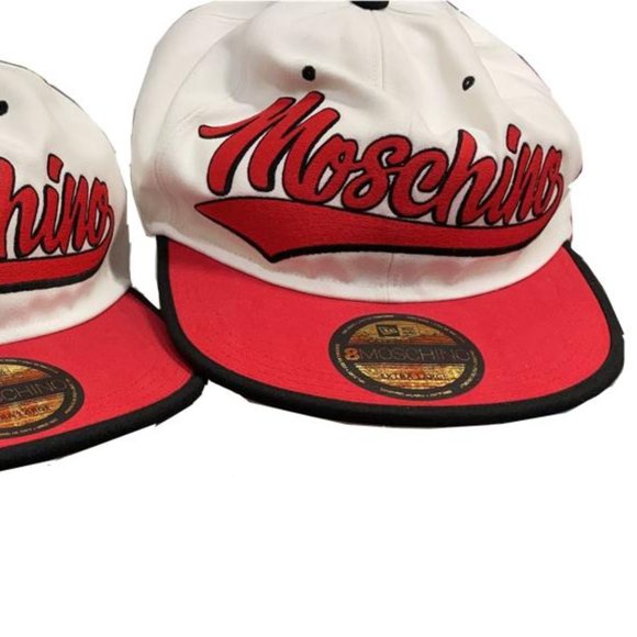 AW20 MOSCHINO Couture Jeremy Scott OVERSIZEDGIGANTIC MACRO SNAPBACK LOGO HAT NYC main image 10